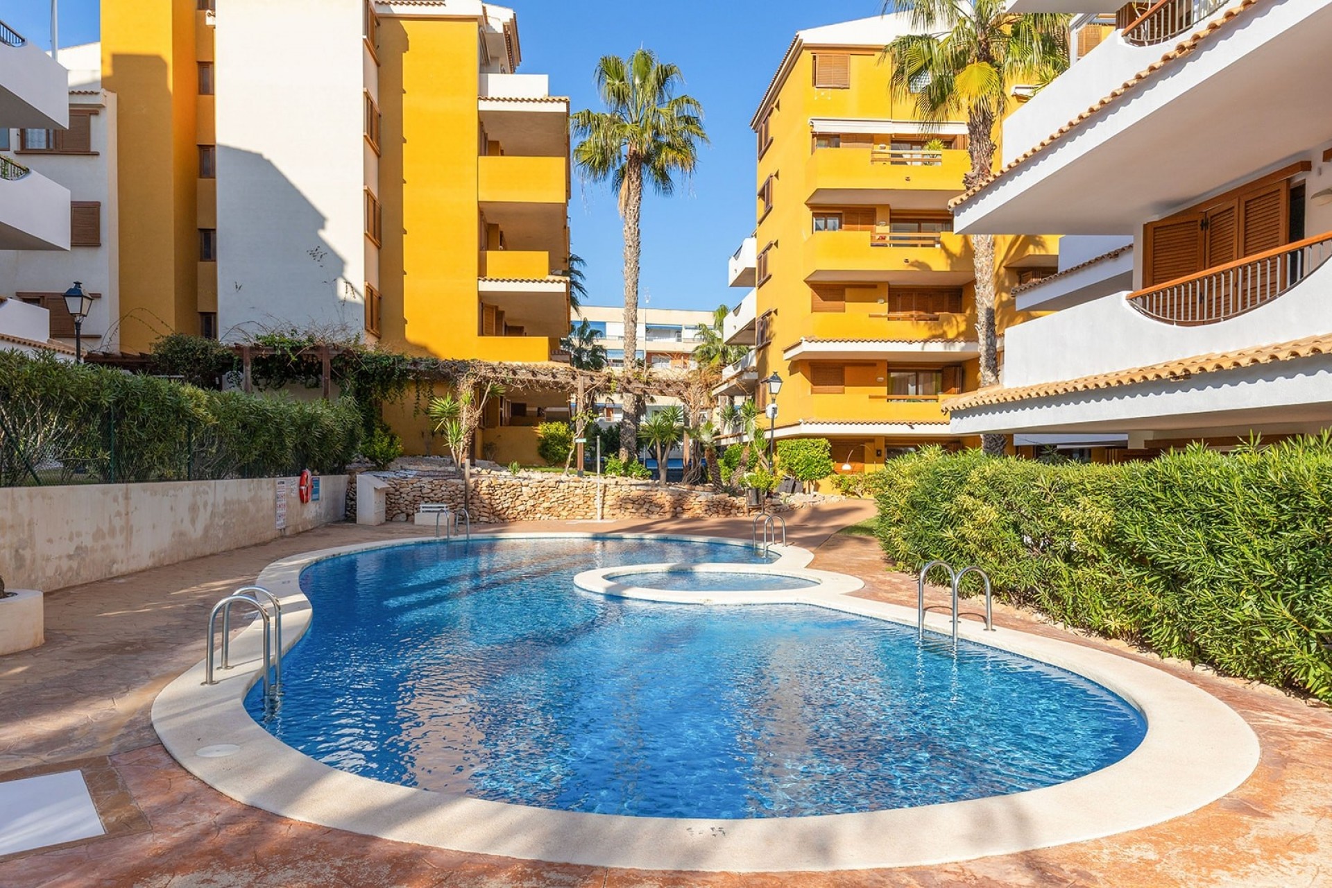 Revente - Appartement -
Torrevieja