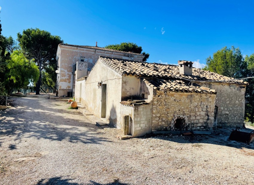 Revente - Maison de campagne -
Jijona