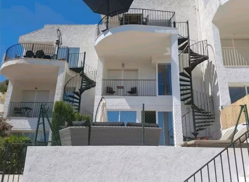 Revente - Maison de ville -
Callosa De Ensarrià