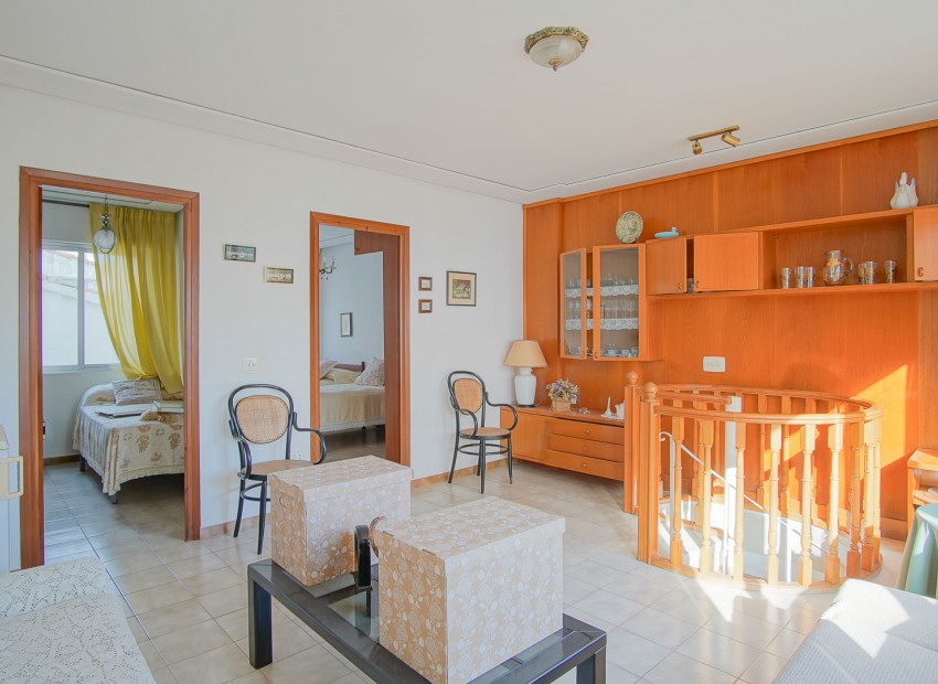 Revente - Maison de ville -
Denia