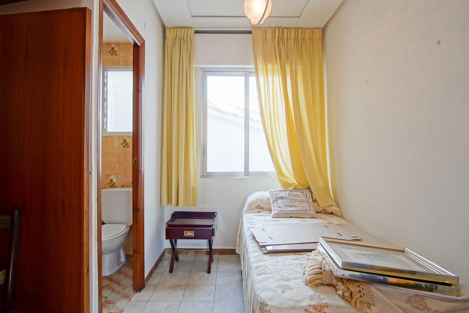 Revente - Maison de ville -
Denia