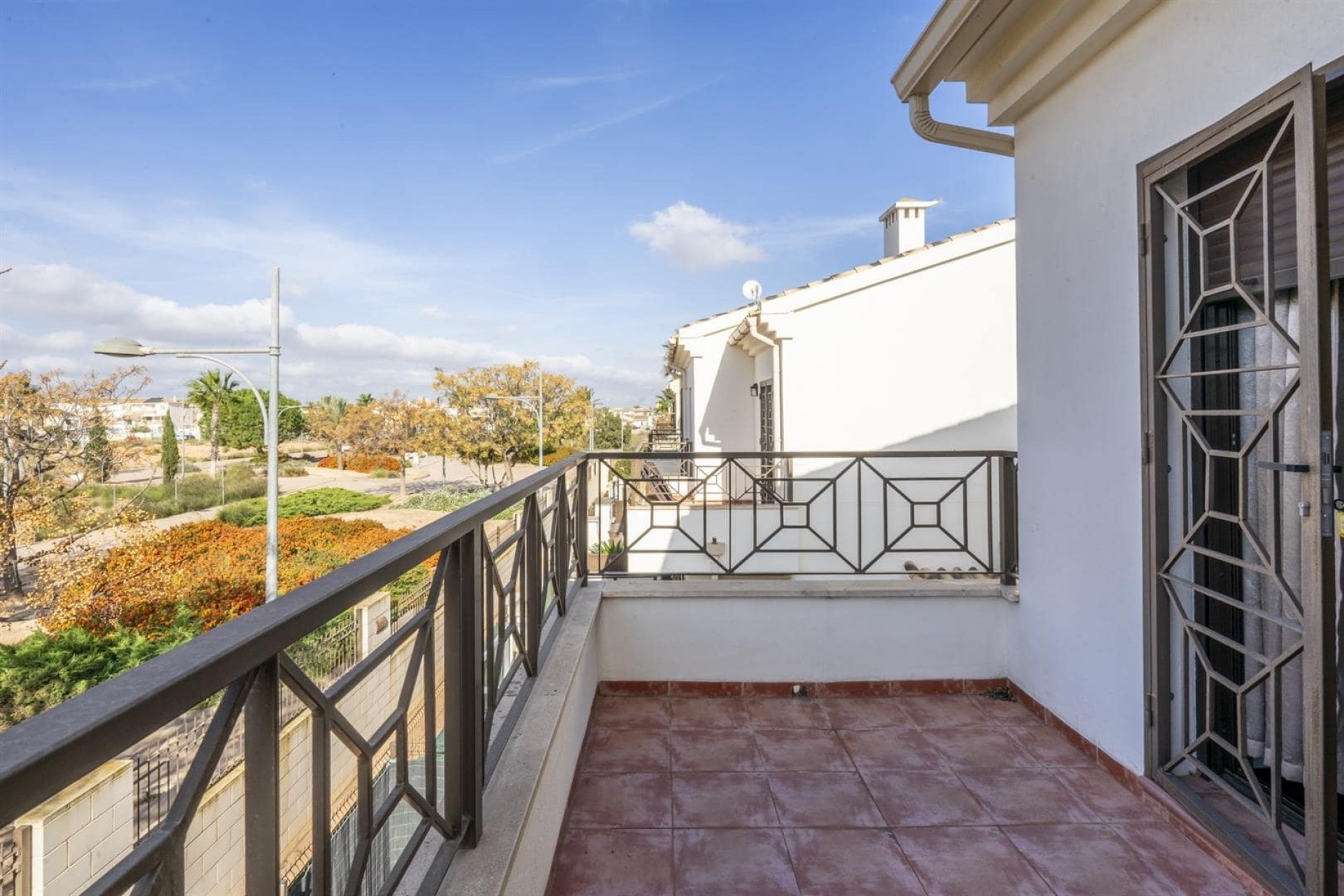 Revente - Maison de ville -
San Cayetano