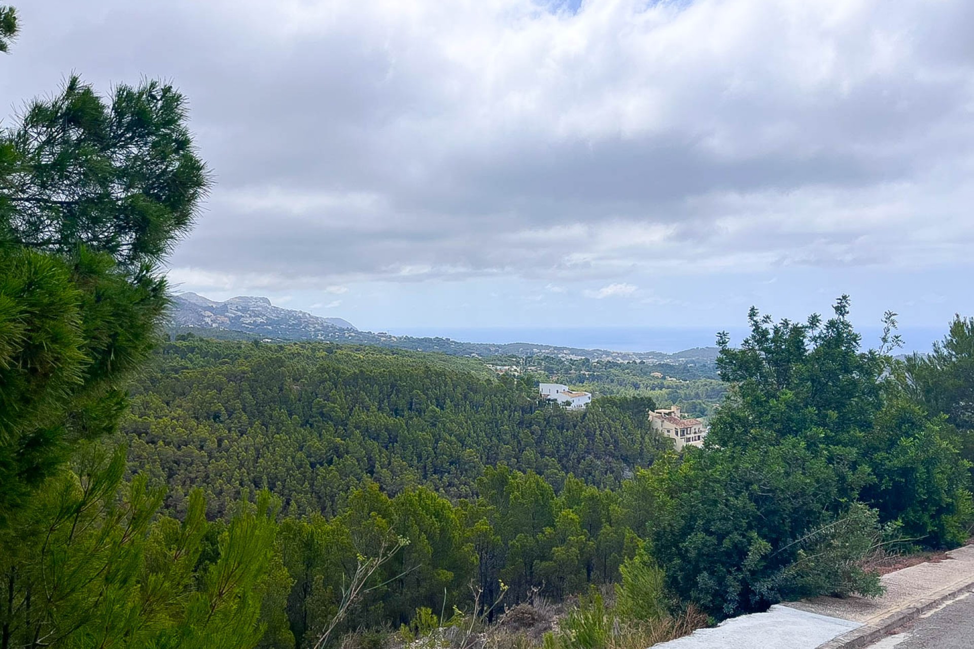 Revente - Tracé -
Altea - Urbanización Santa Clara