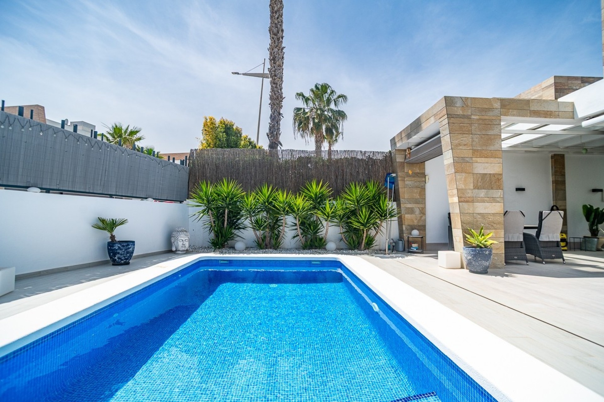 Revente - Villa -
ALGORFA - La Finca Golf