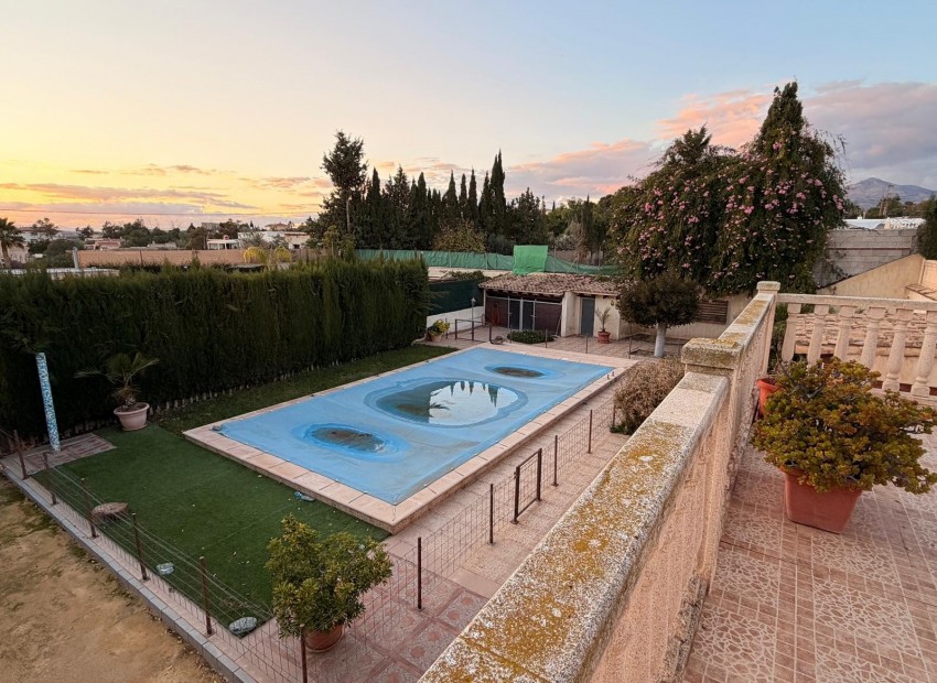 Revente - Villa -
Alicante - Moralet - Cañada del Fenollar