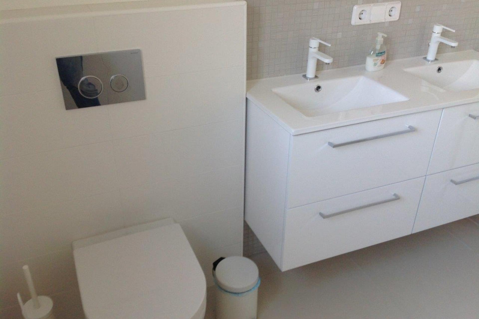 Revente - Villa -
Altea