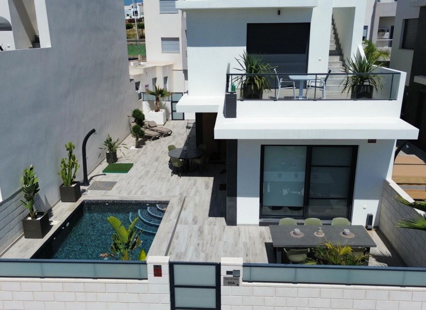 Revente - Villa -
Benijofar