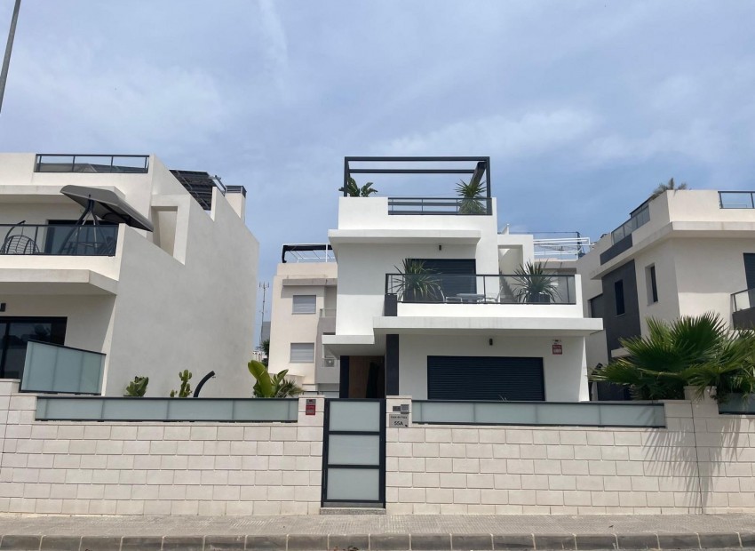 Revente - Villa -
Benijofar