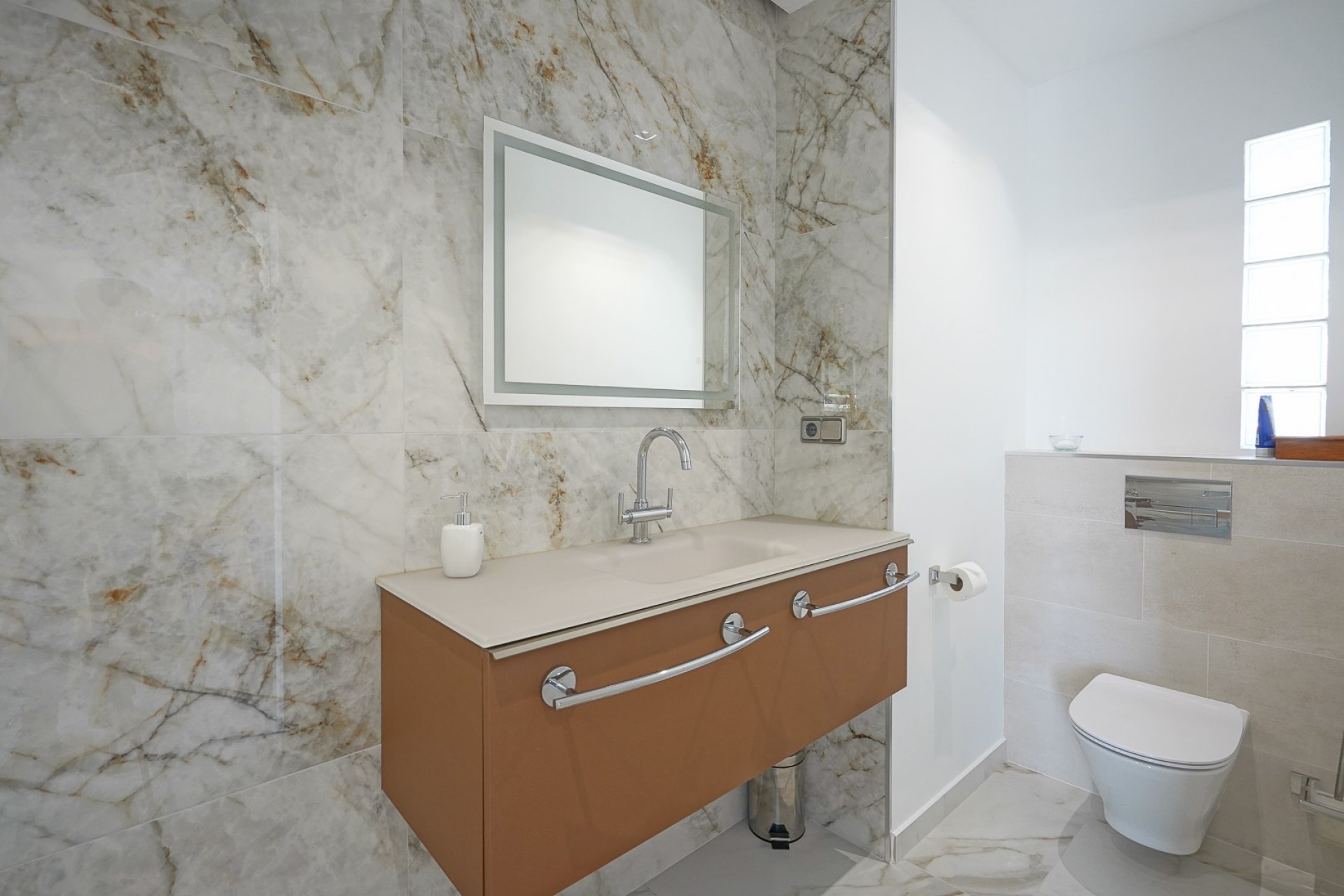 Revente - Villa -
Benissa