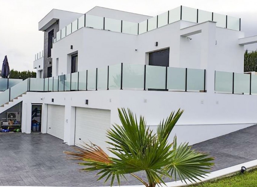 Revente - Villa -
Calpe - Benicolada