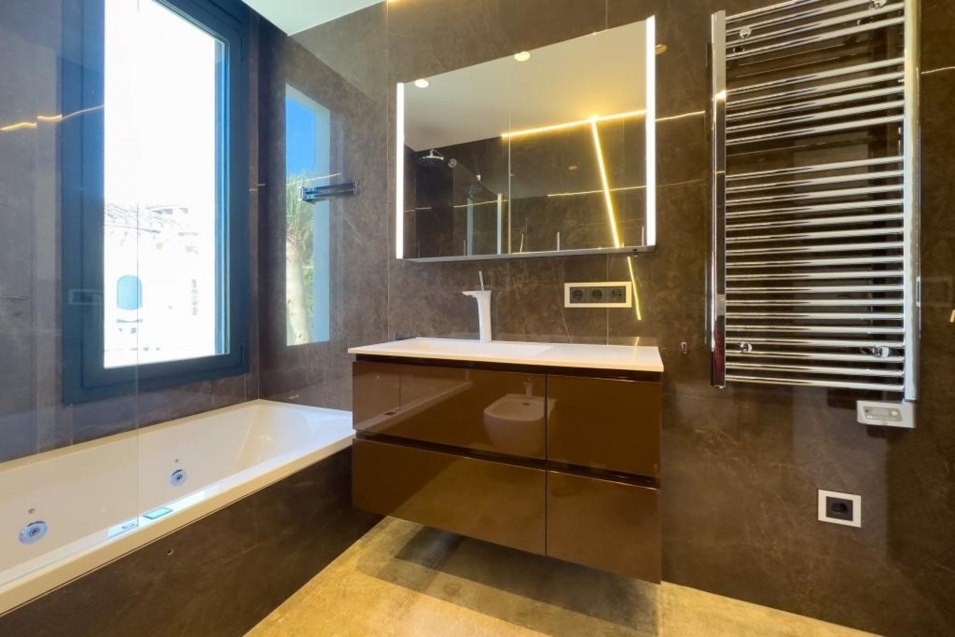 Revente - Villa -
Calpe
