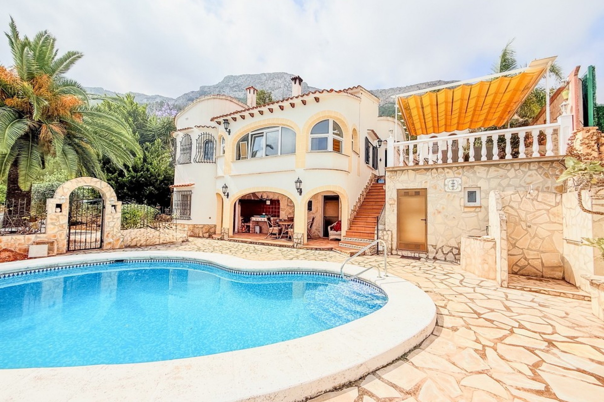 Revente - Villa -
Denia - La Pedrera-Vessanes