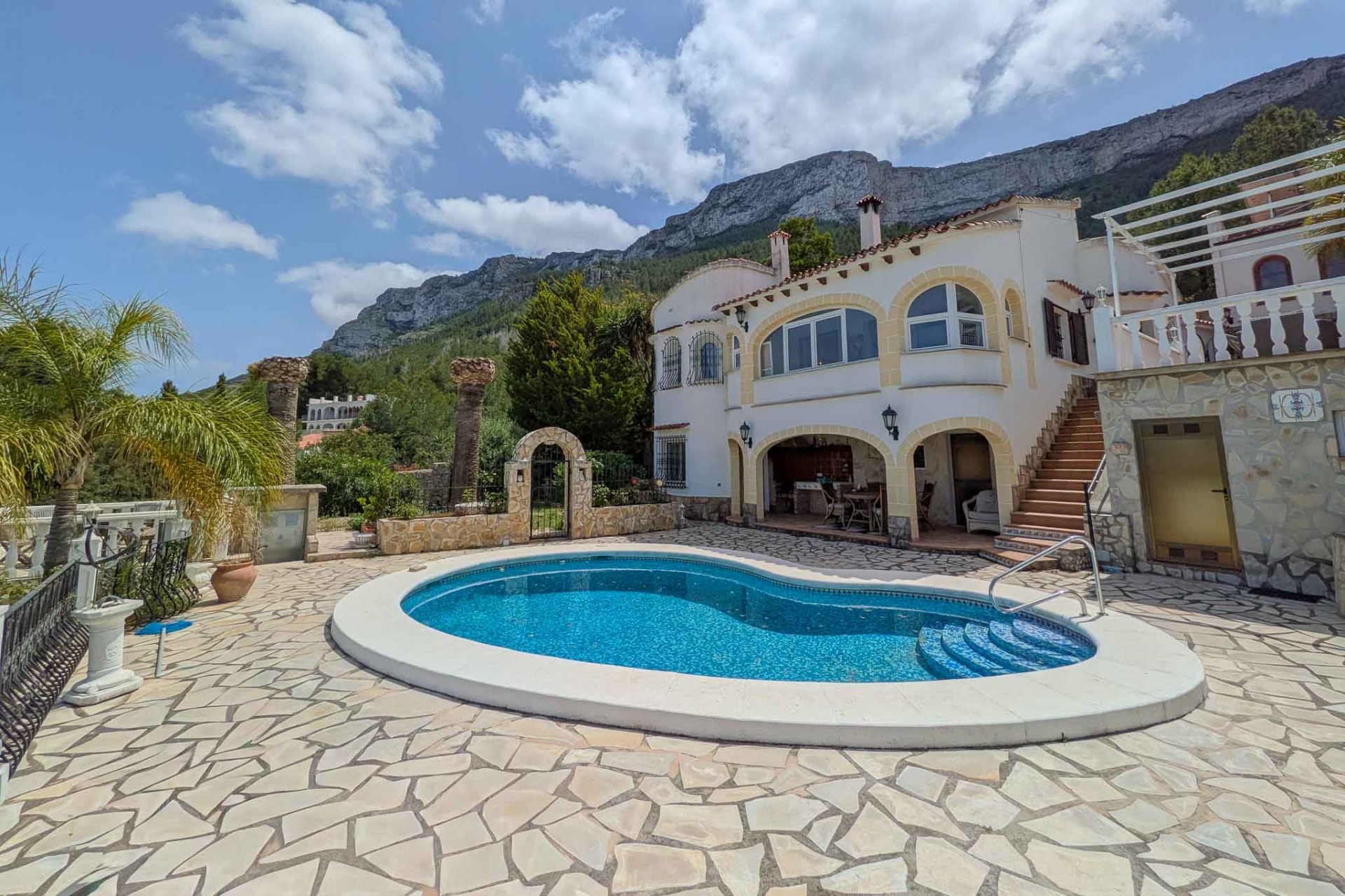 Revente - Villa -
Denia - La Pedrera