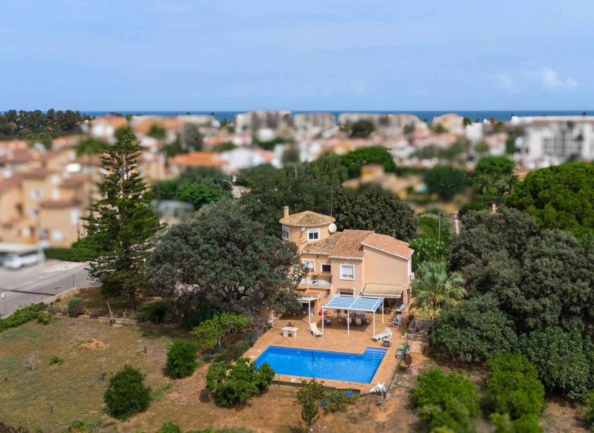 Revente - Villa -
Denia - Las Marinas