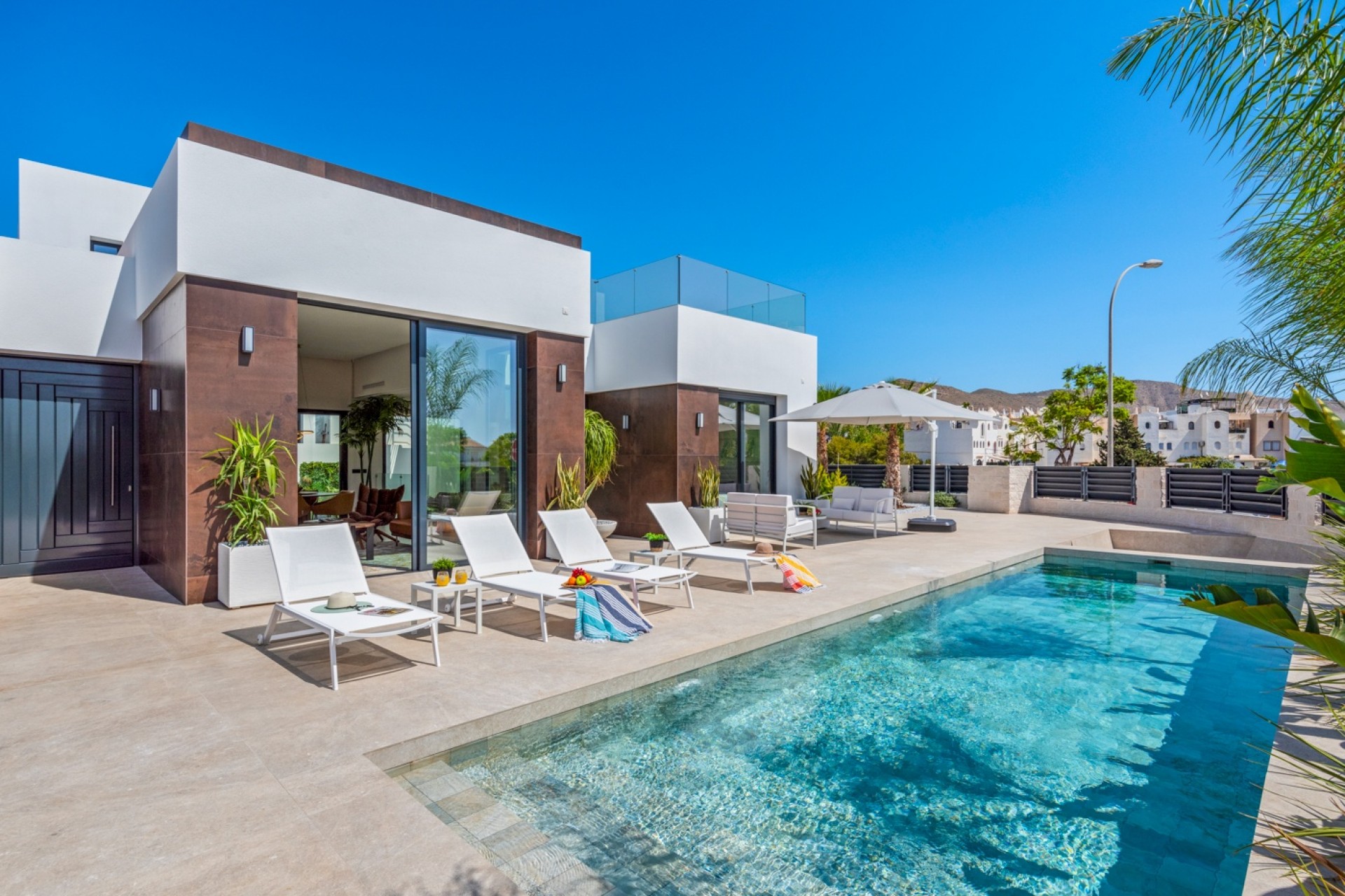 Revente - Villa -
El Campello - El Amerador