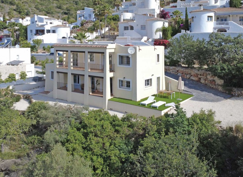 Revente - Villa -
Jalón