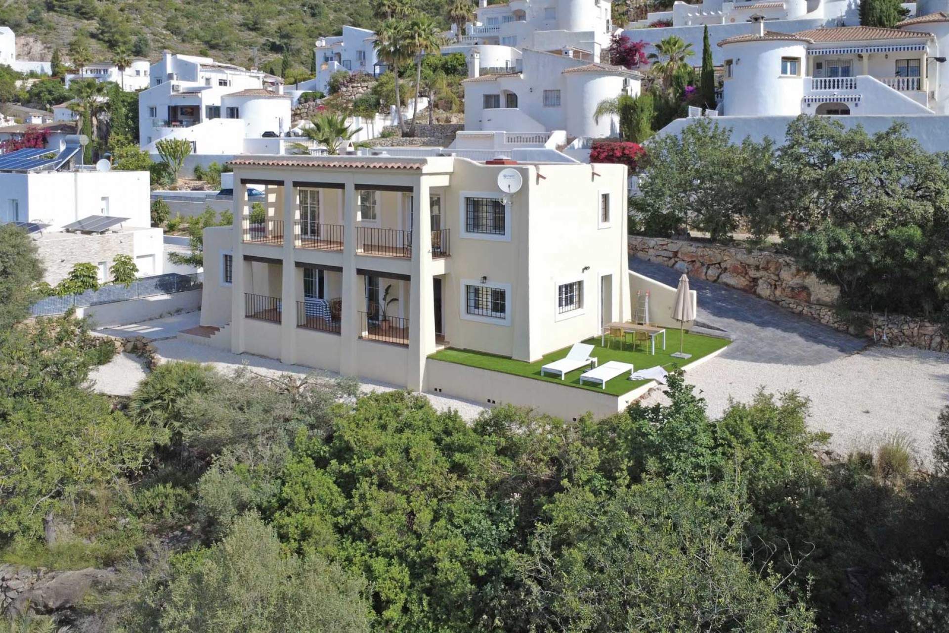 Revente - Villa -
Jalón
