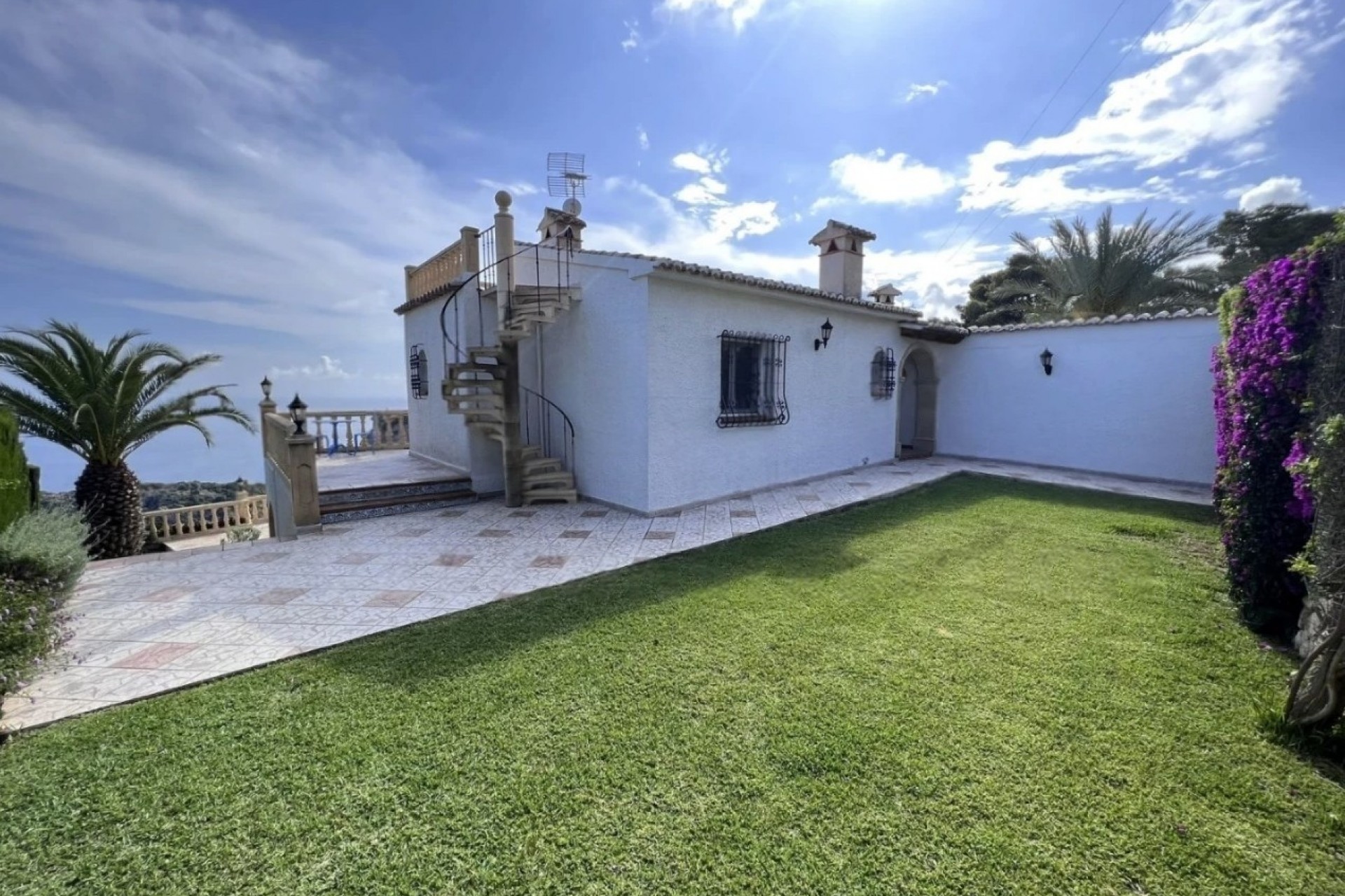 Revente - Villa -
Jávea - Ambolo