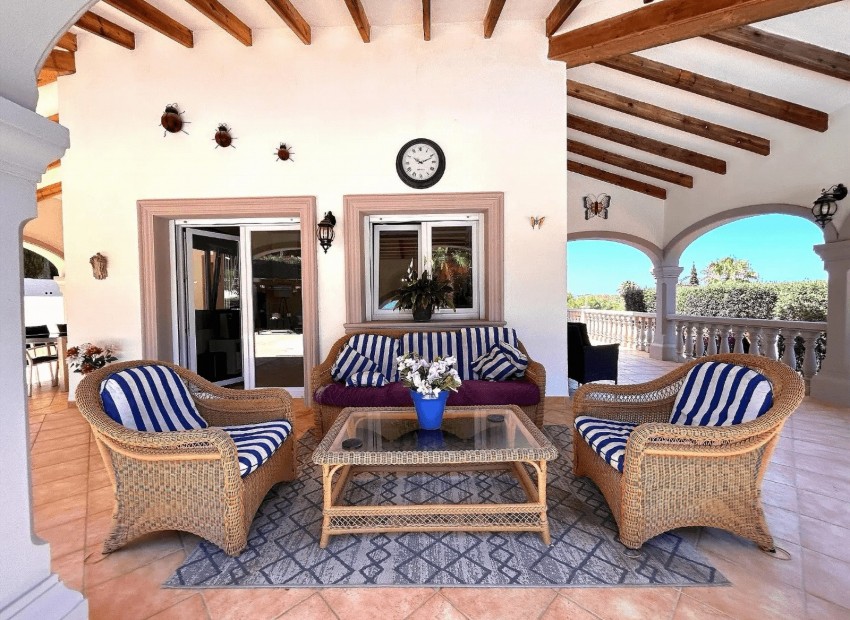 Revente - Villa -
Jávea - Granadella