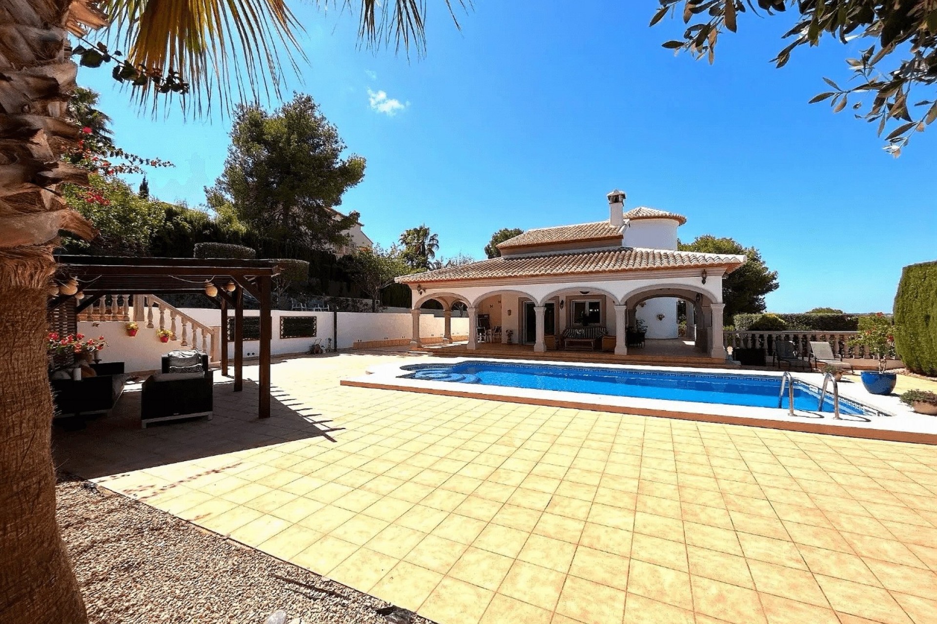 Revente - Villa -
Jávea - Granadella