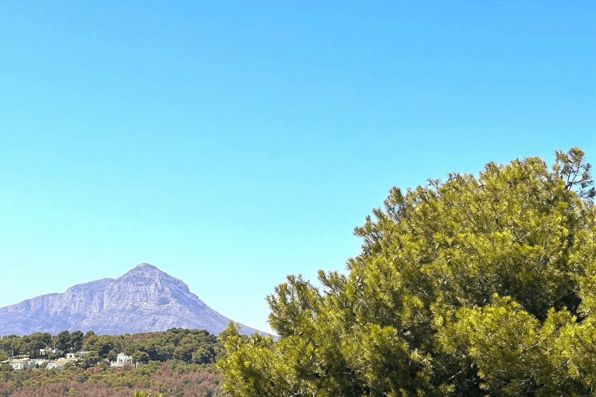 Revente - Villa -
Jávea - Granadella
