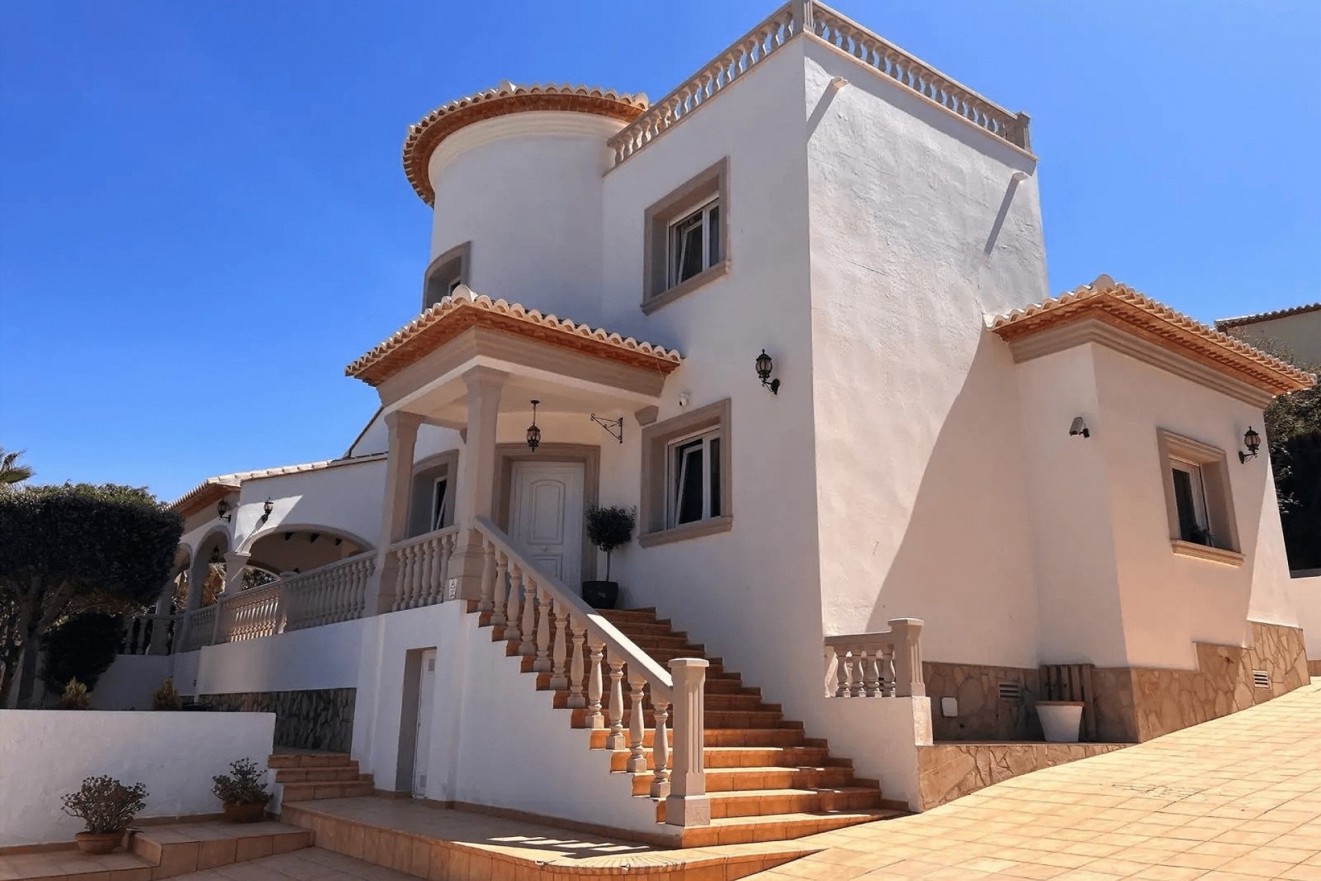 Revente - Villa -
Jávea - Granadella