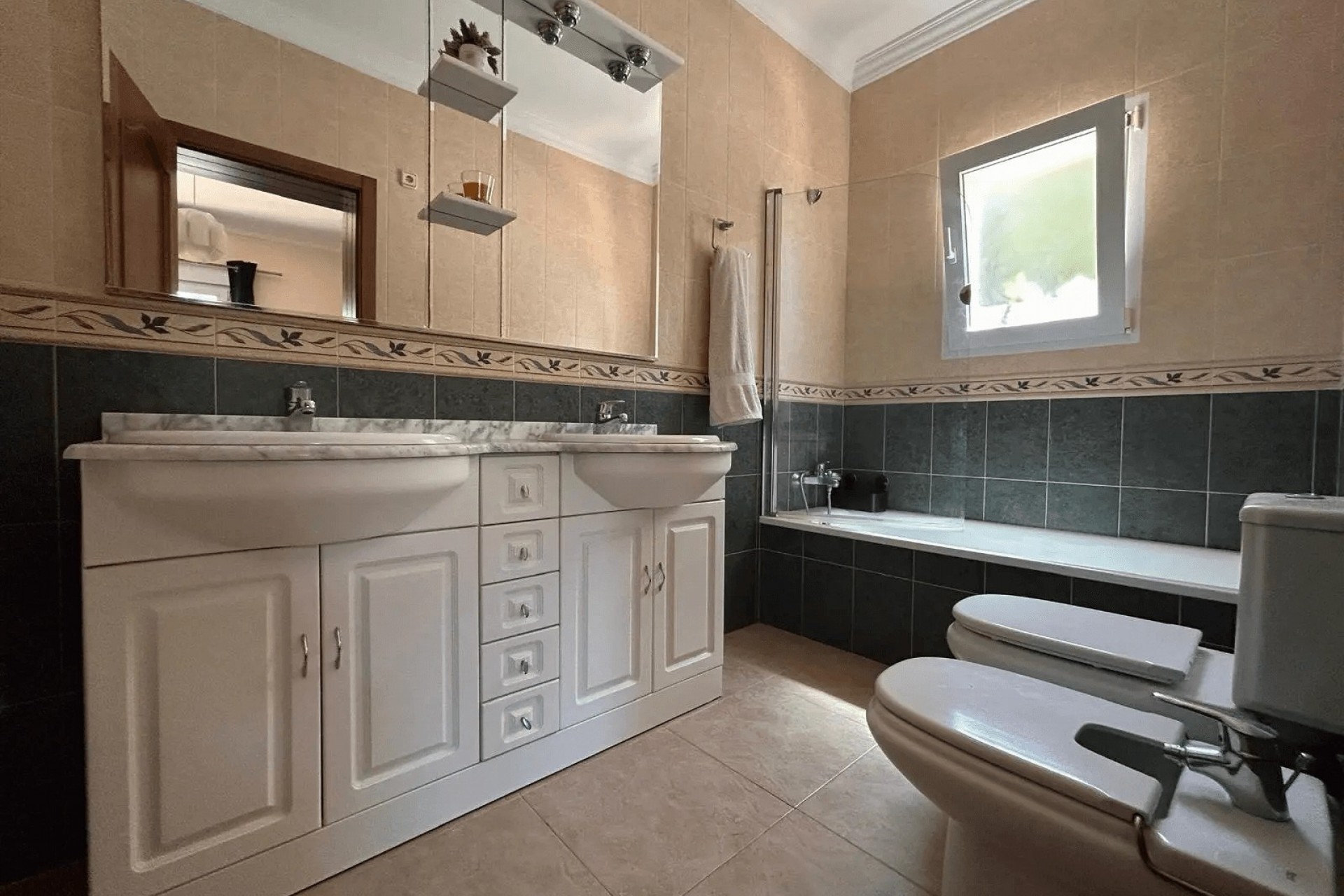 Revente - Villa -
Jávea - Granadella