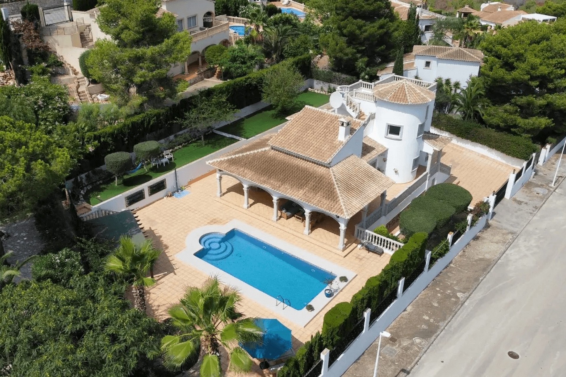 Revente - Villa -
Jávea - Granadella