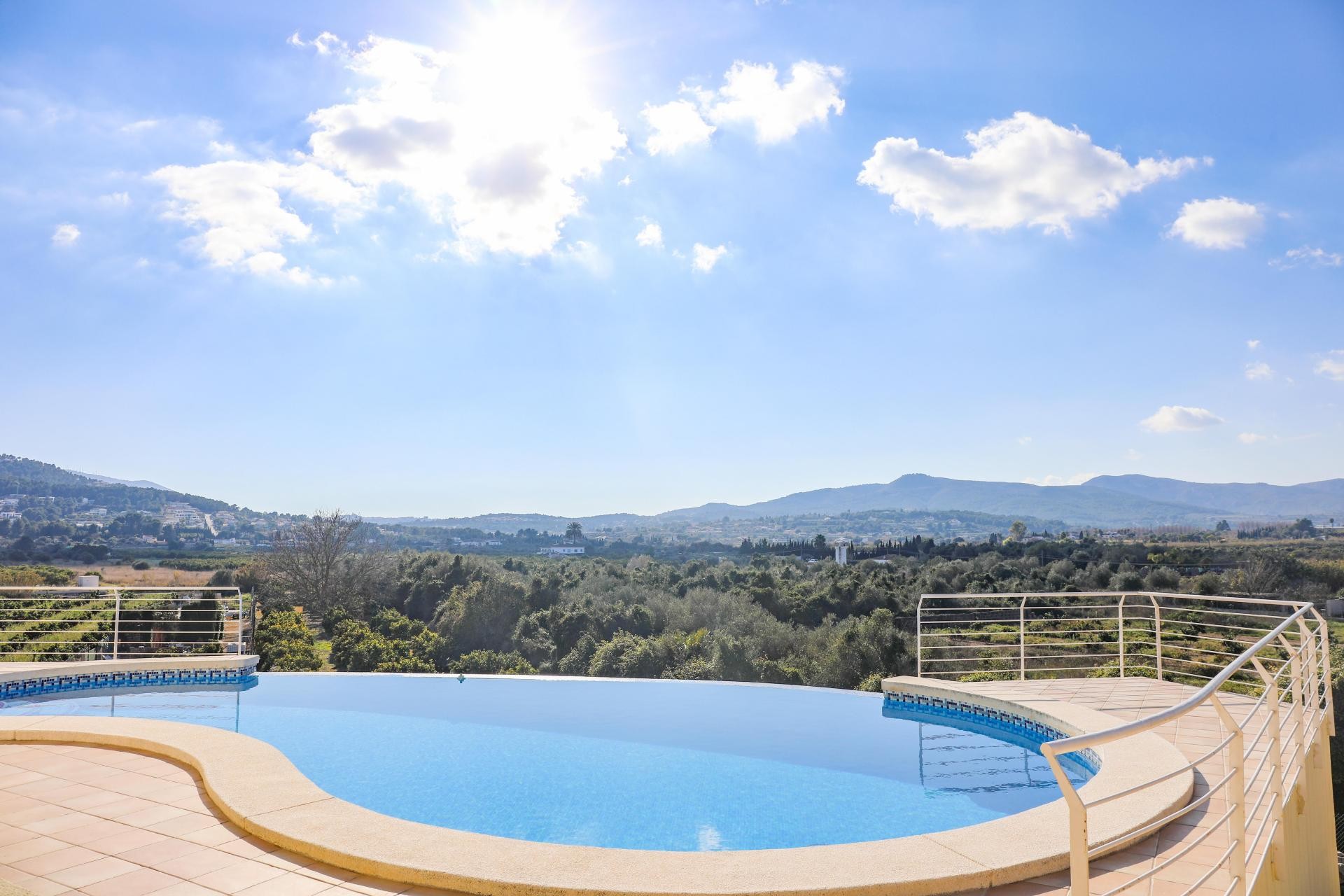 Revente - Villa -
Jávea