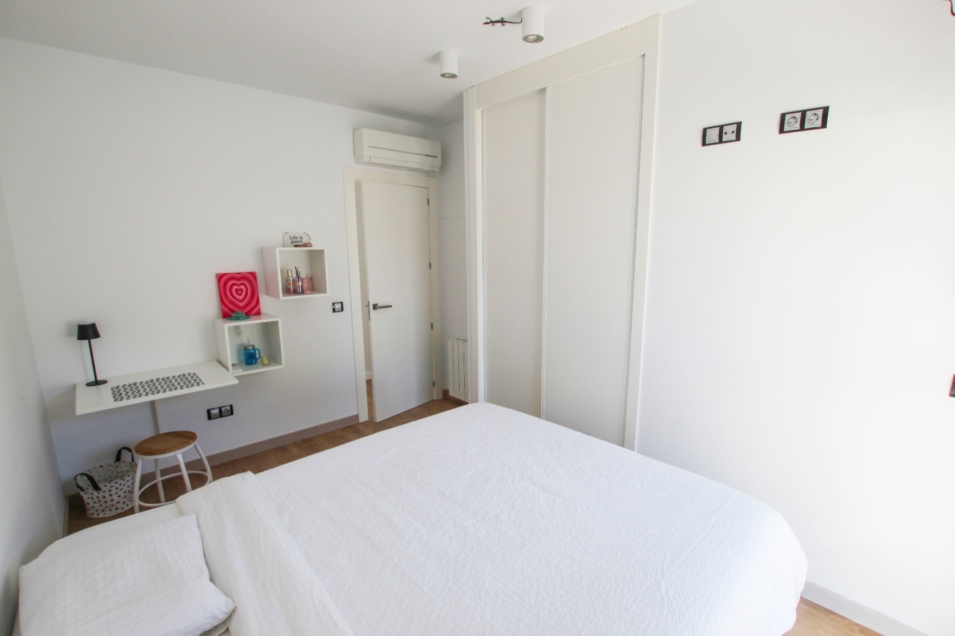 Revente - villa jumelée -
Albir