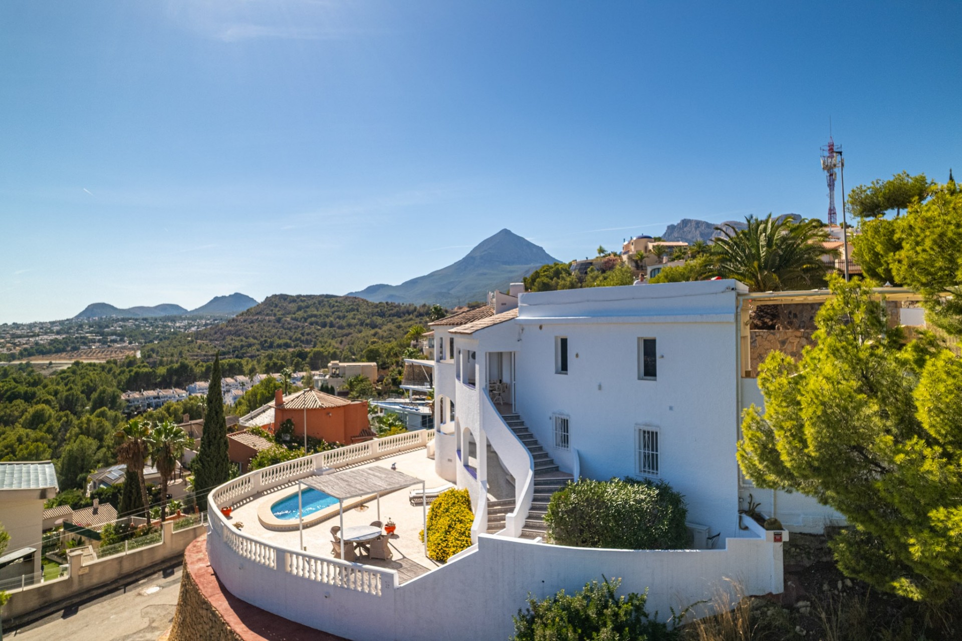 Revente - Villa -
L'Alfàs del Pi - Escandinavia - Cautivador