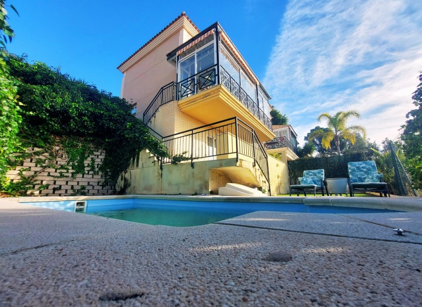 Revente - Villa -
La Nucía