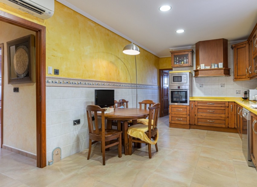 Revente - Villa -
Los Montesinos