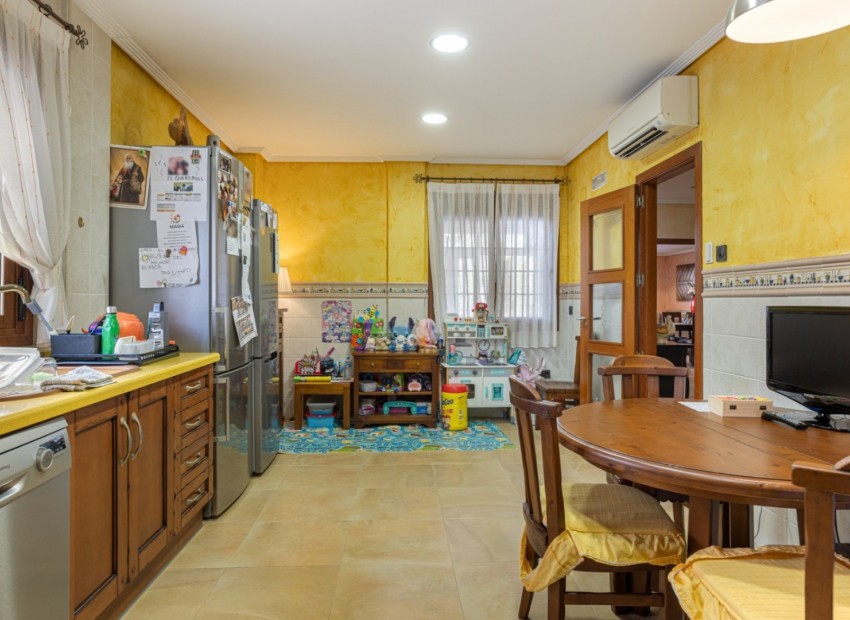 Revente - Villa -
Los Montesinos