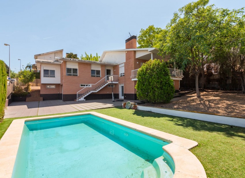 Revente - Villa -
MOLINA DEL SEGURA