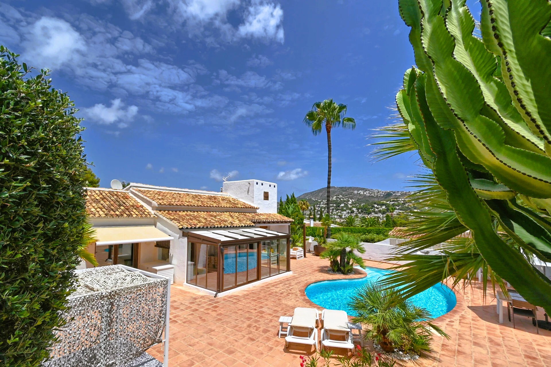Revente - Villa -
Moraira - Benimeit - Tabaira