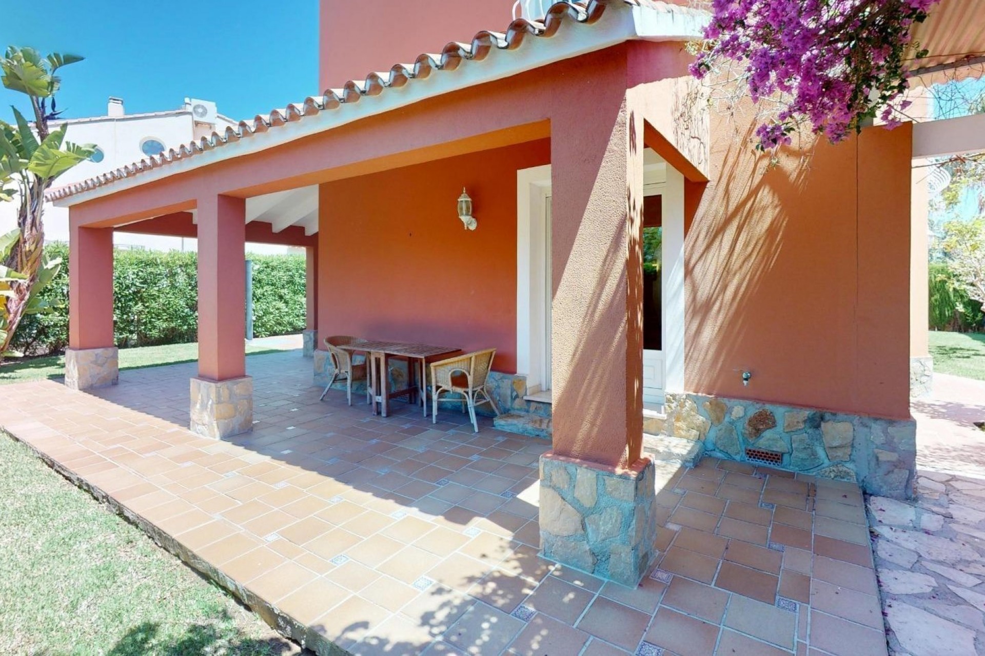 Revente - Villa -
Oliva - Oliva Nova