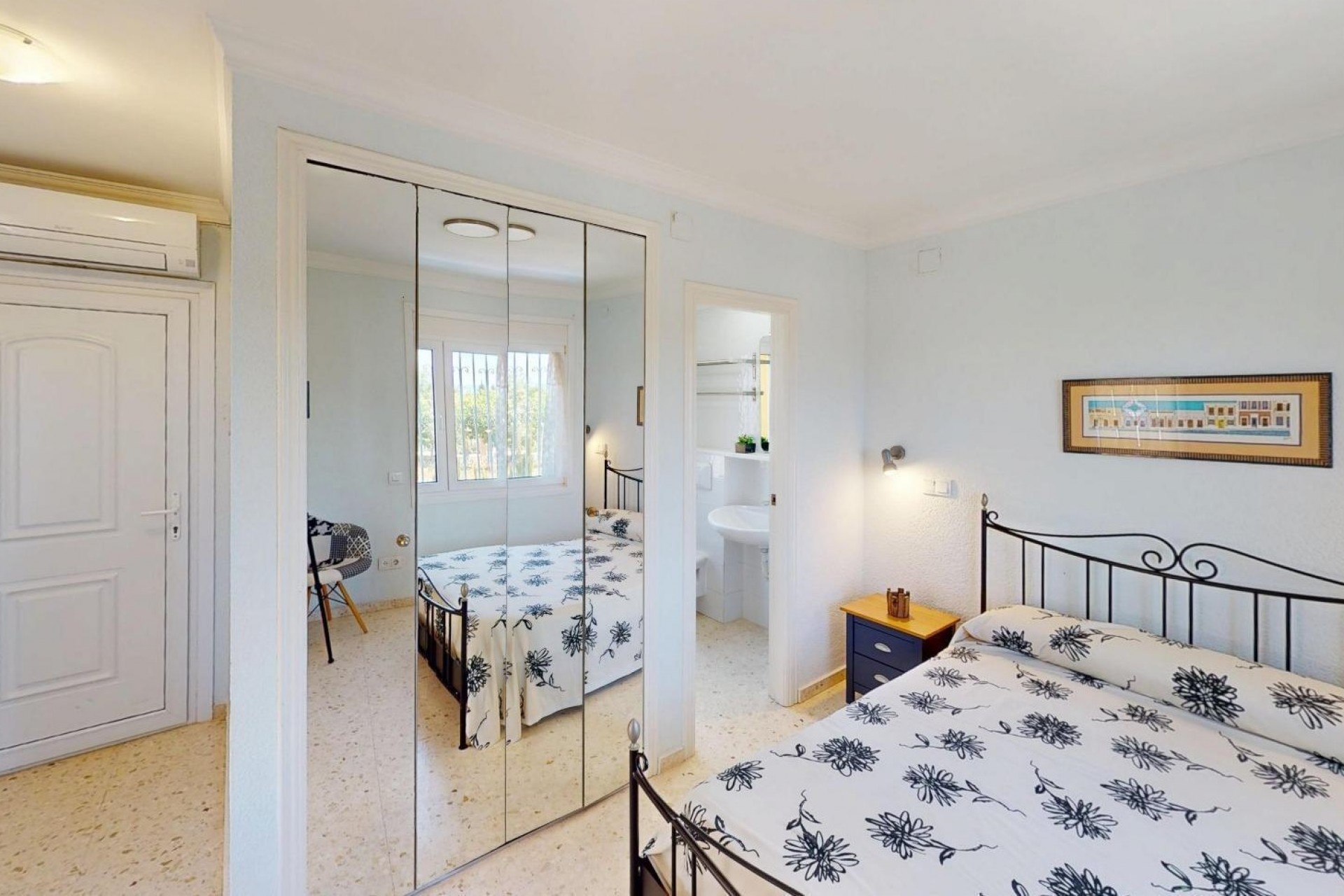 Revente - Villa -
Oliva - Oliva Nova