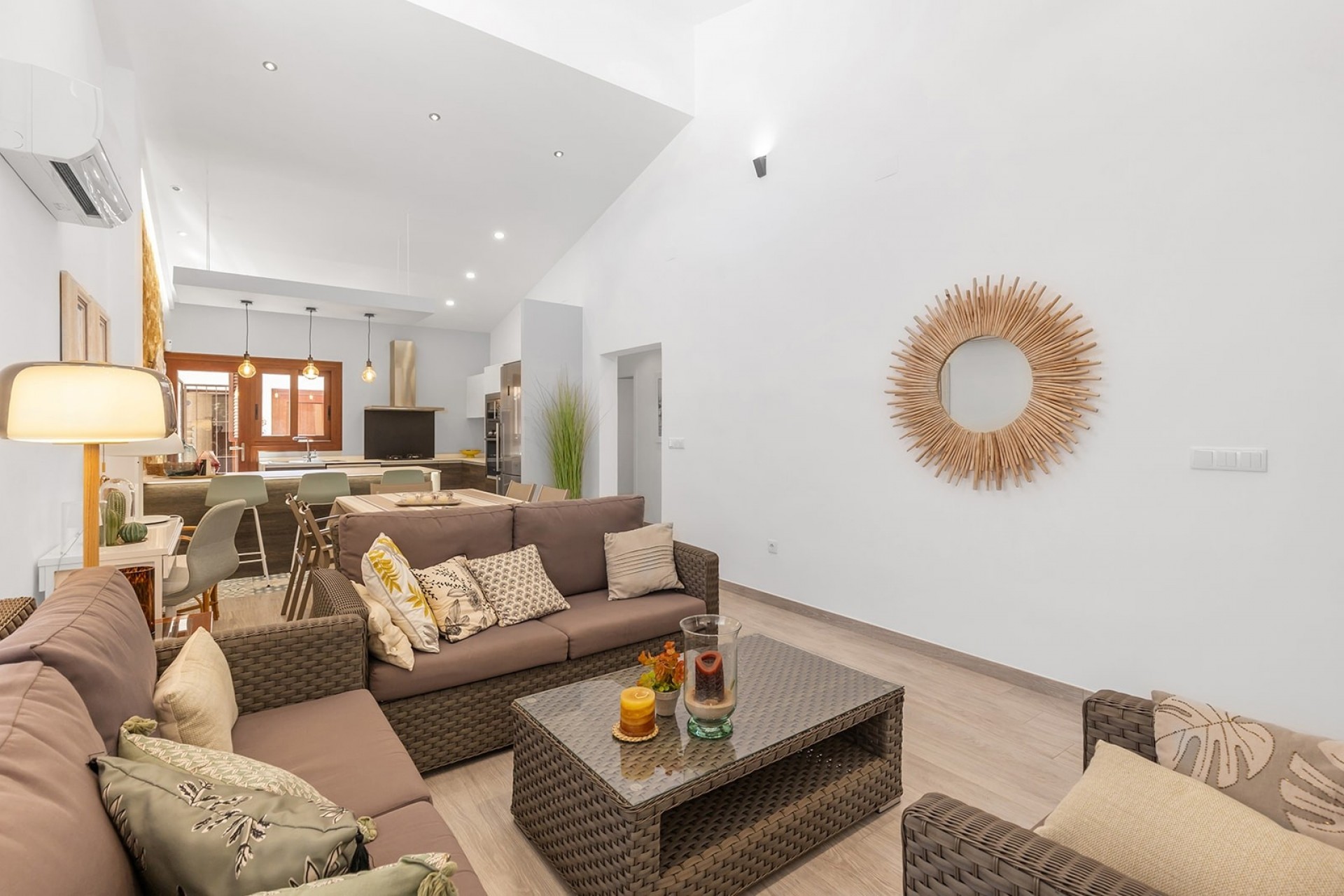 Revente - Villa -
Orihuela Costa - Punta Prima