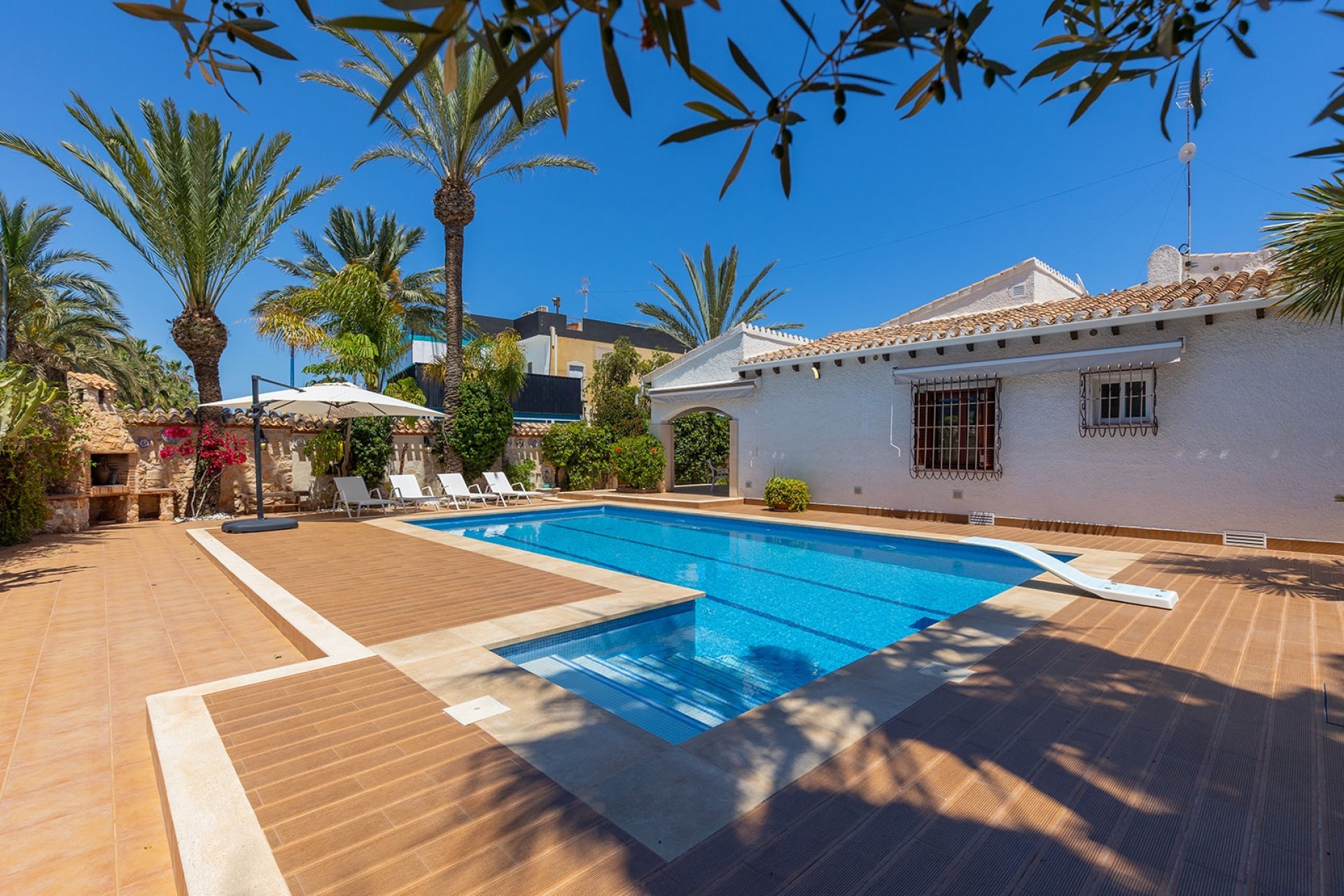 Revente - Villa -
Orihuela Costa - Punta Prima