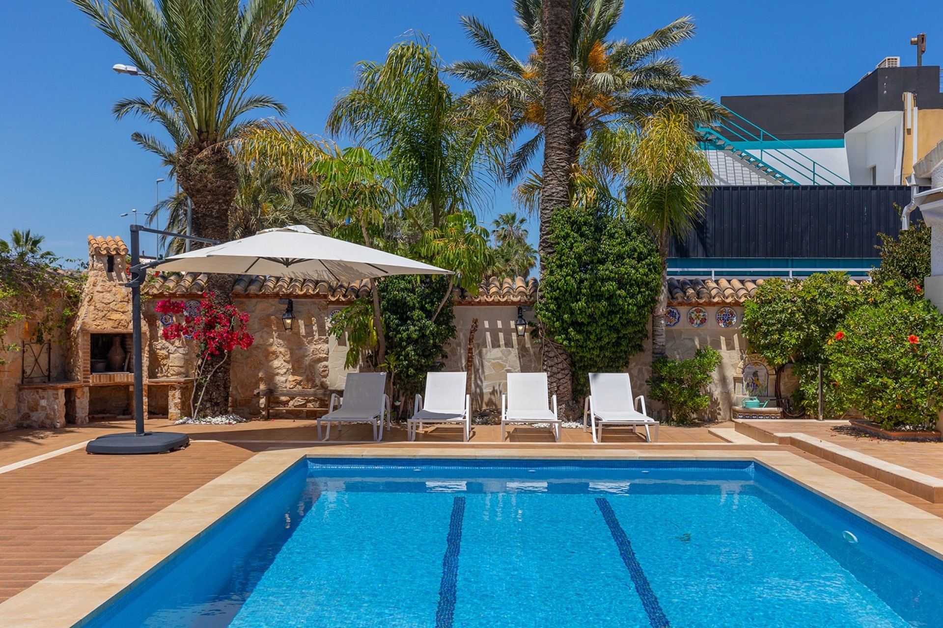 Revente - Villa -
Orihuela Costa - Punta Prima