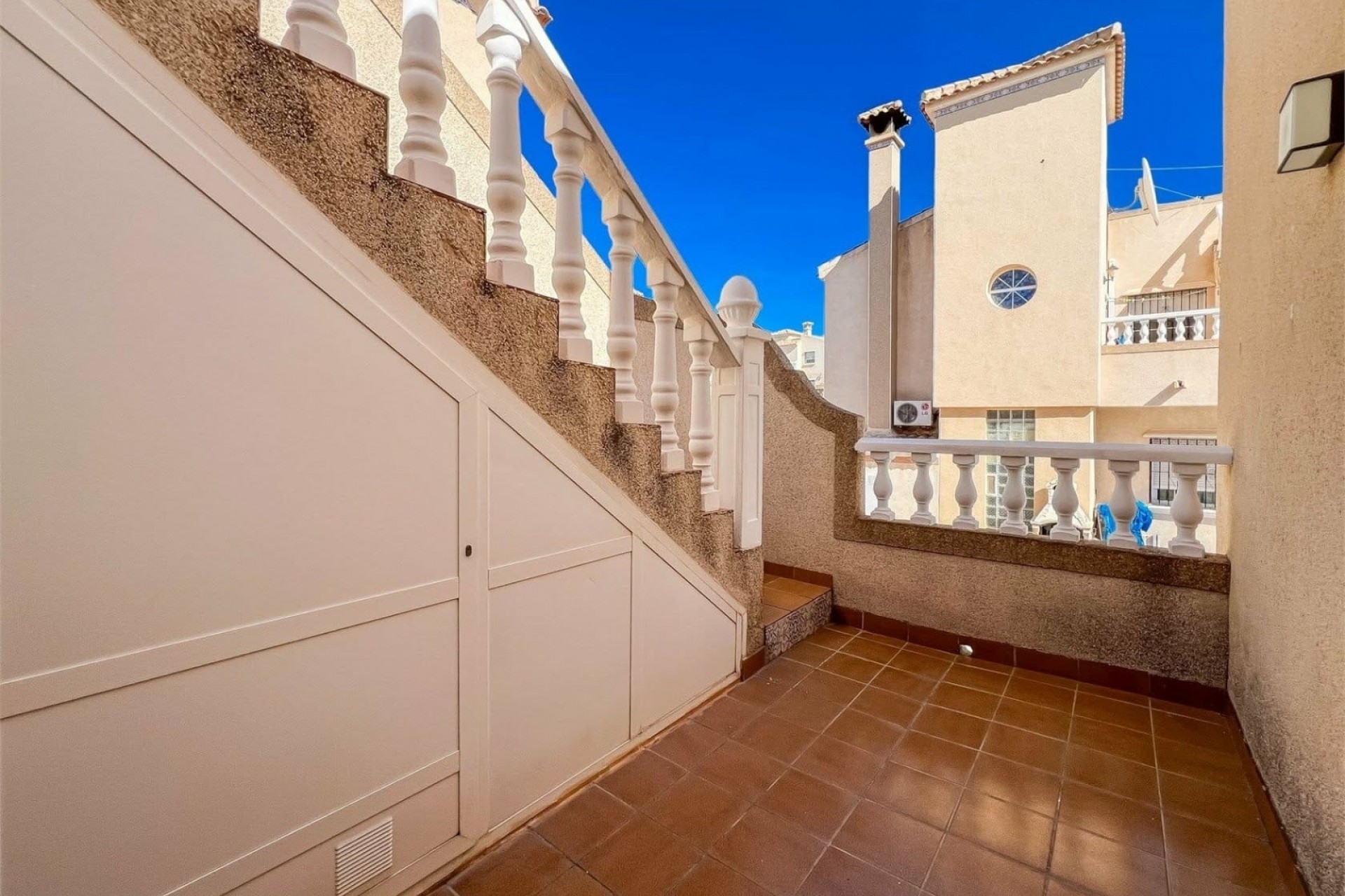 Revente - Villa -
ORIHUELA COSTA - VILLAMARTÍN