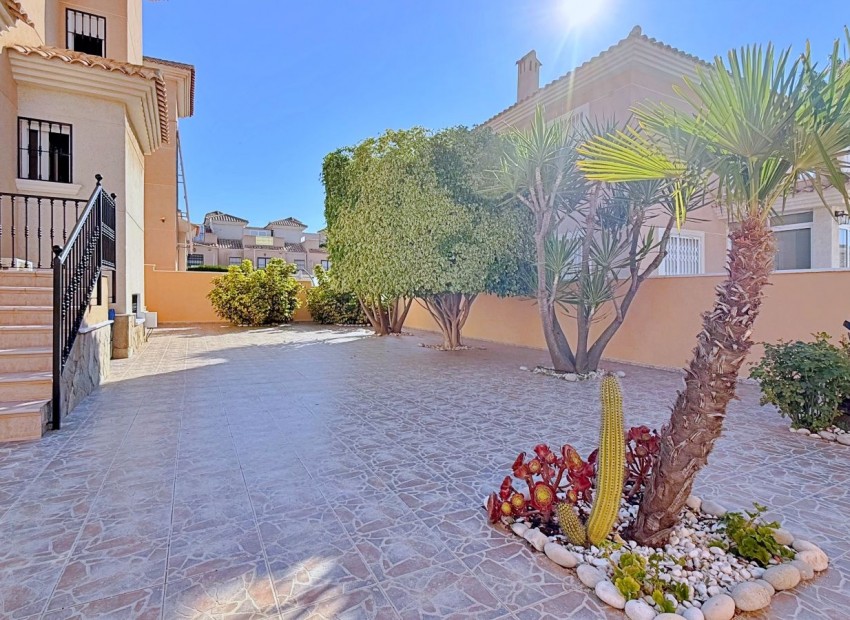 Revente - Villa -
Orihuela - Orihuela Costa