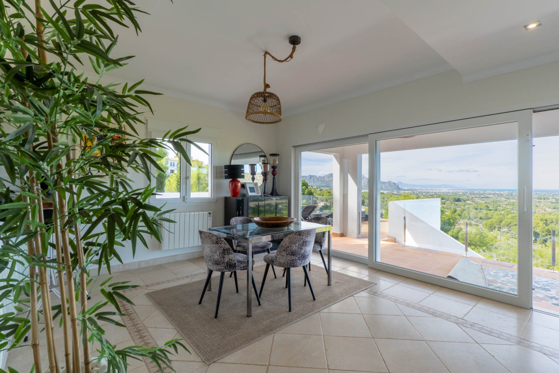 Revente - Villa -
Pedreguer - La Sella