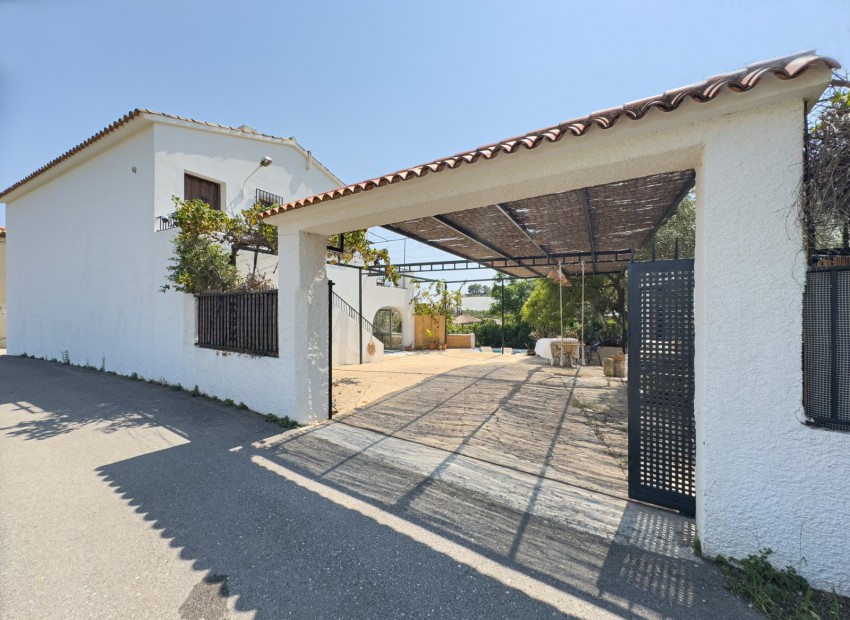 Revente - Villa -
Polop