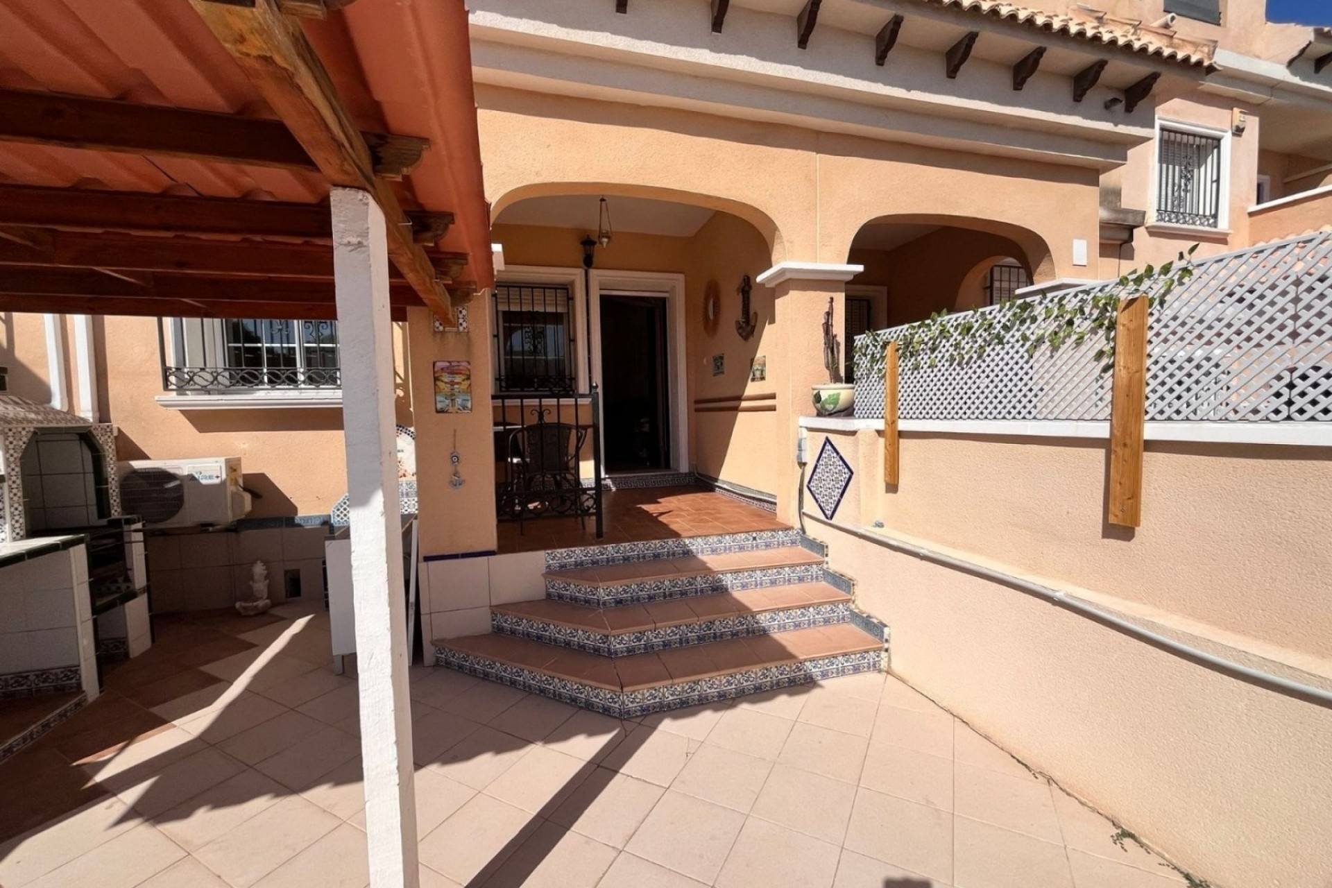 Revente - Villa -
Villamartin