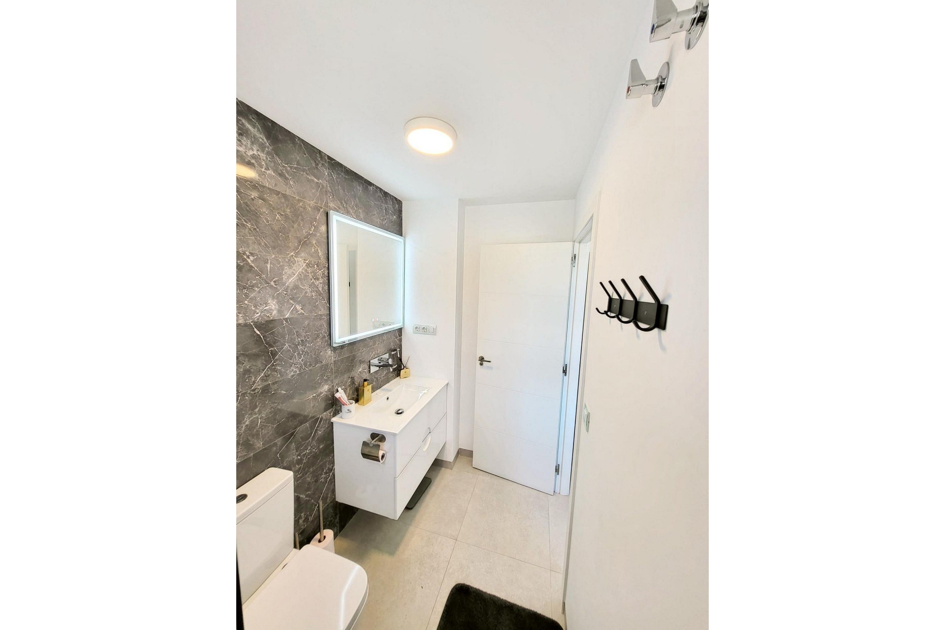 Rynek Wtórny - Apartament -
San Miguel de Salinas