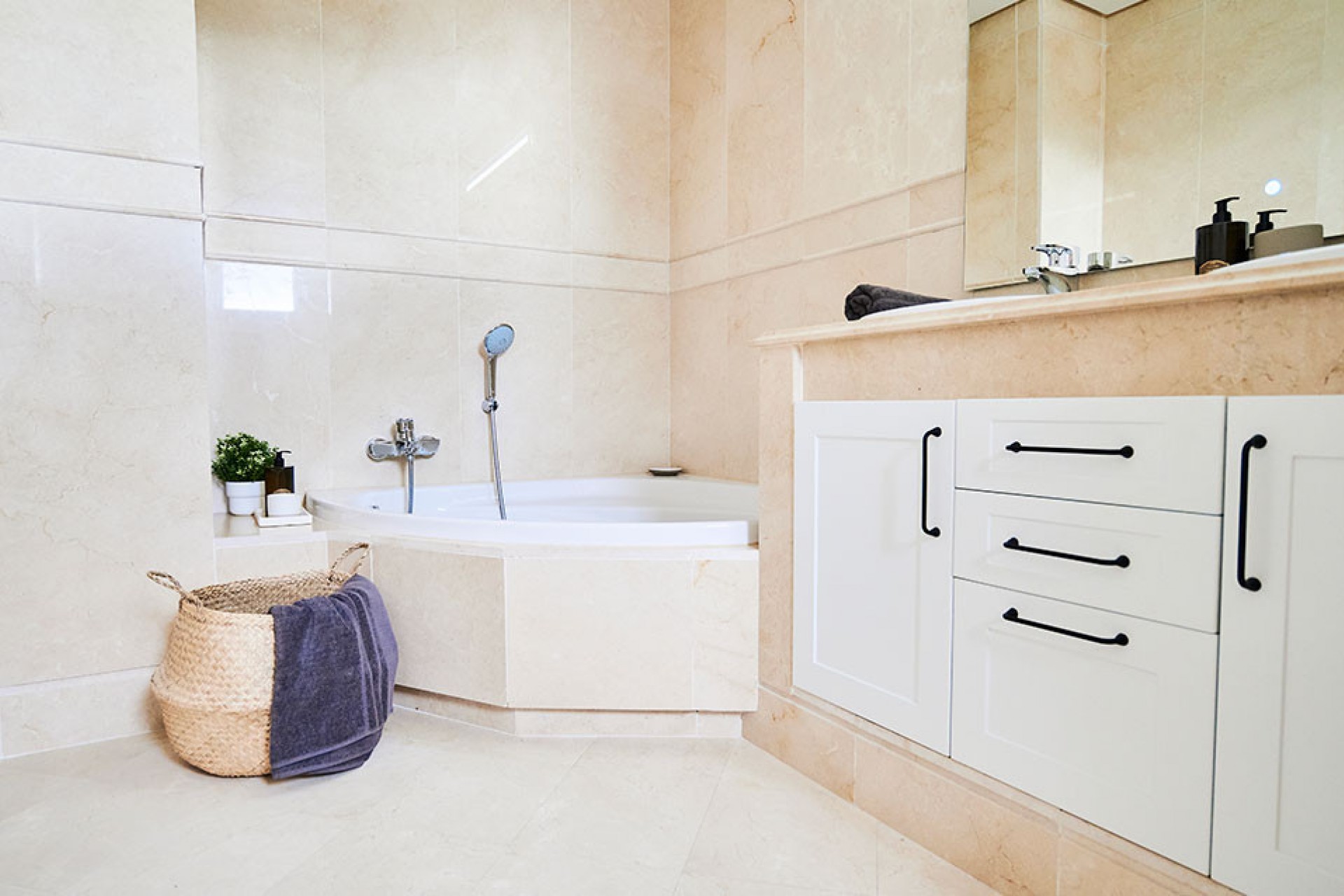 Rynek Wtórny - Apartament -
