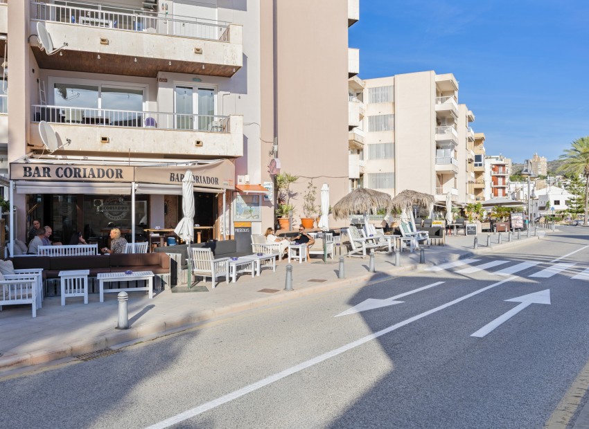 Rynek Wtórny - Bar / Restauracja -
Moraira - Casco Urbano