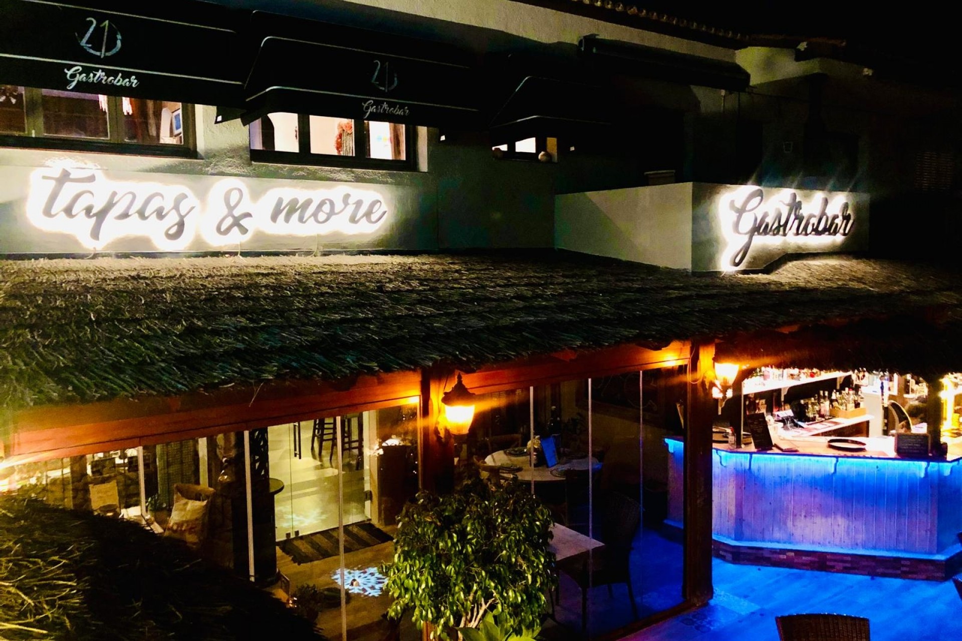 Rynek Wtórny - Bar / Restauracja -
Moraira - Pinar del Advocat - Cometa
